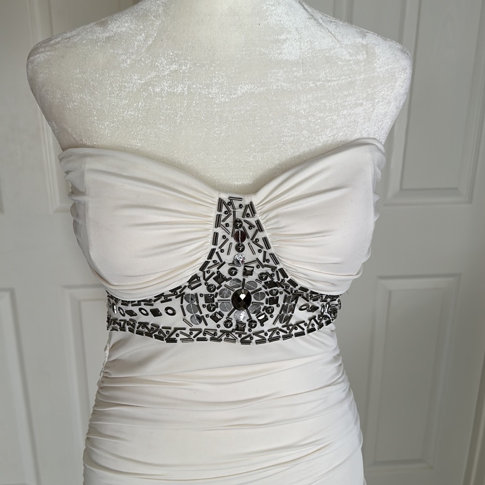 ✨NWOT✨ Blvd Collection White Strapless Embellished Ruched Bodycon Dress 🤍🤍🤍